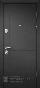 Фото «Дверь в дом №15» в Москве