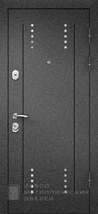 Фото «Дверь в дом №56» в Москве