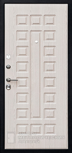 Фото «Дверь в дом №13» в Москве